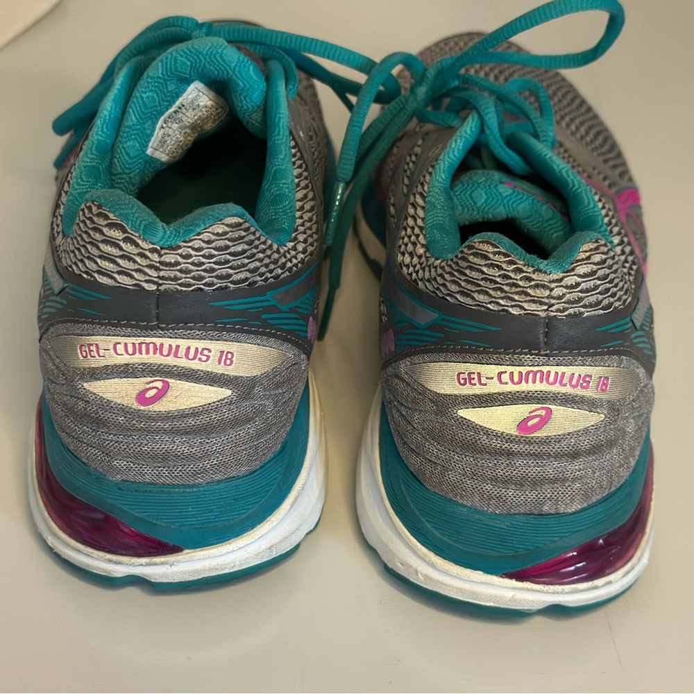Used ASICS Gel-Cumulus 18 size 10 - Picture 2 of 5
